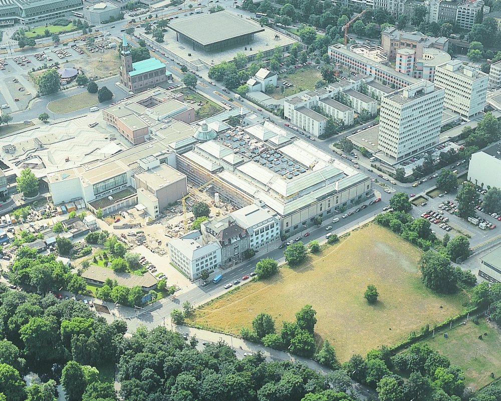 Gemäldegalerie mit Palais Gontard 9